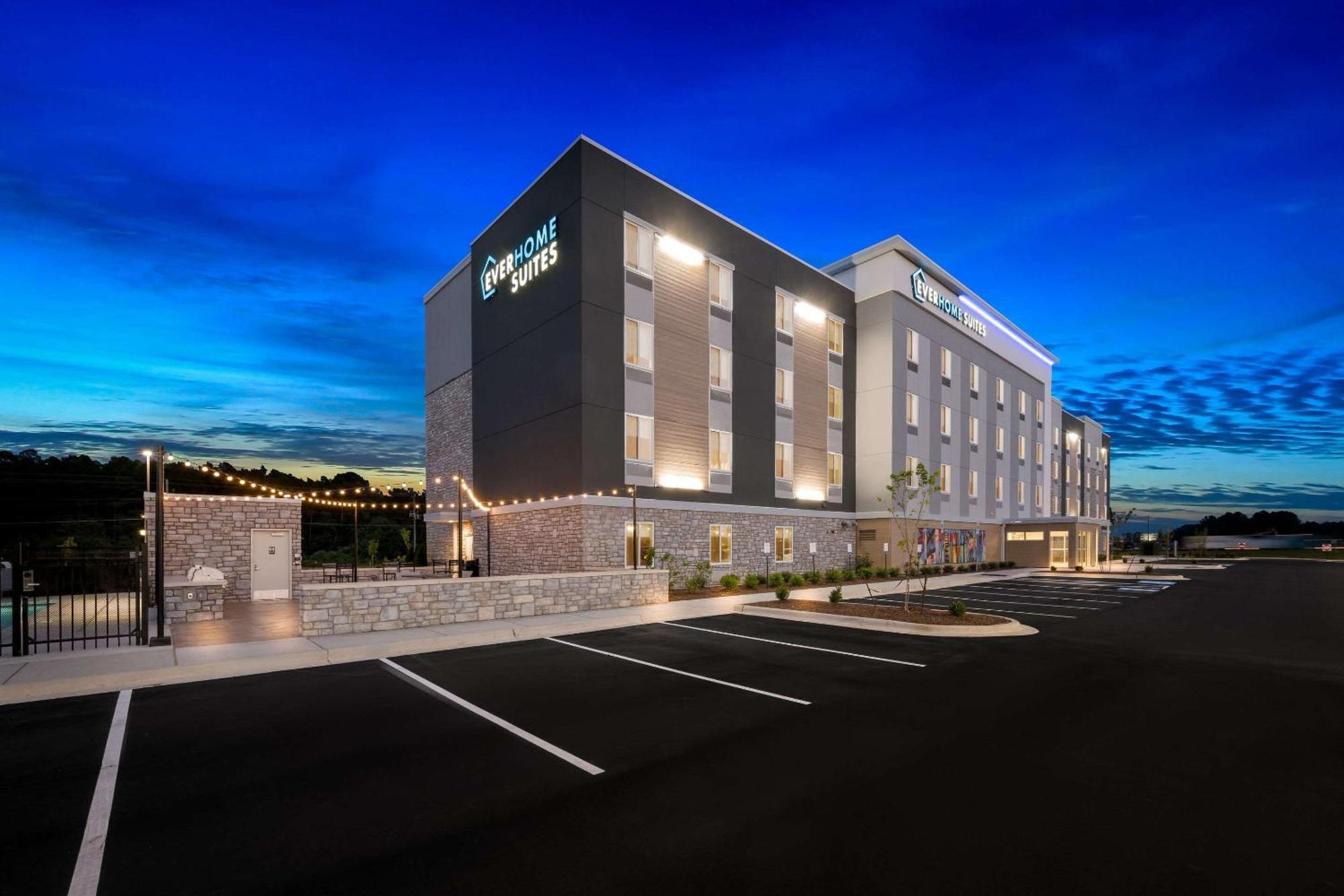 Everhome Suites Fayetteville Near Fort Bragg ภายนอก รูปภาพ