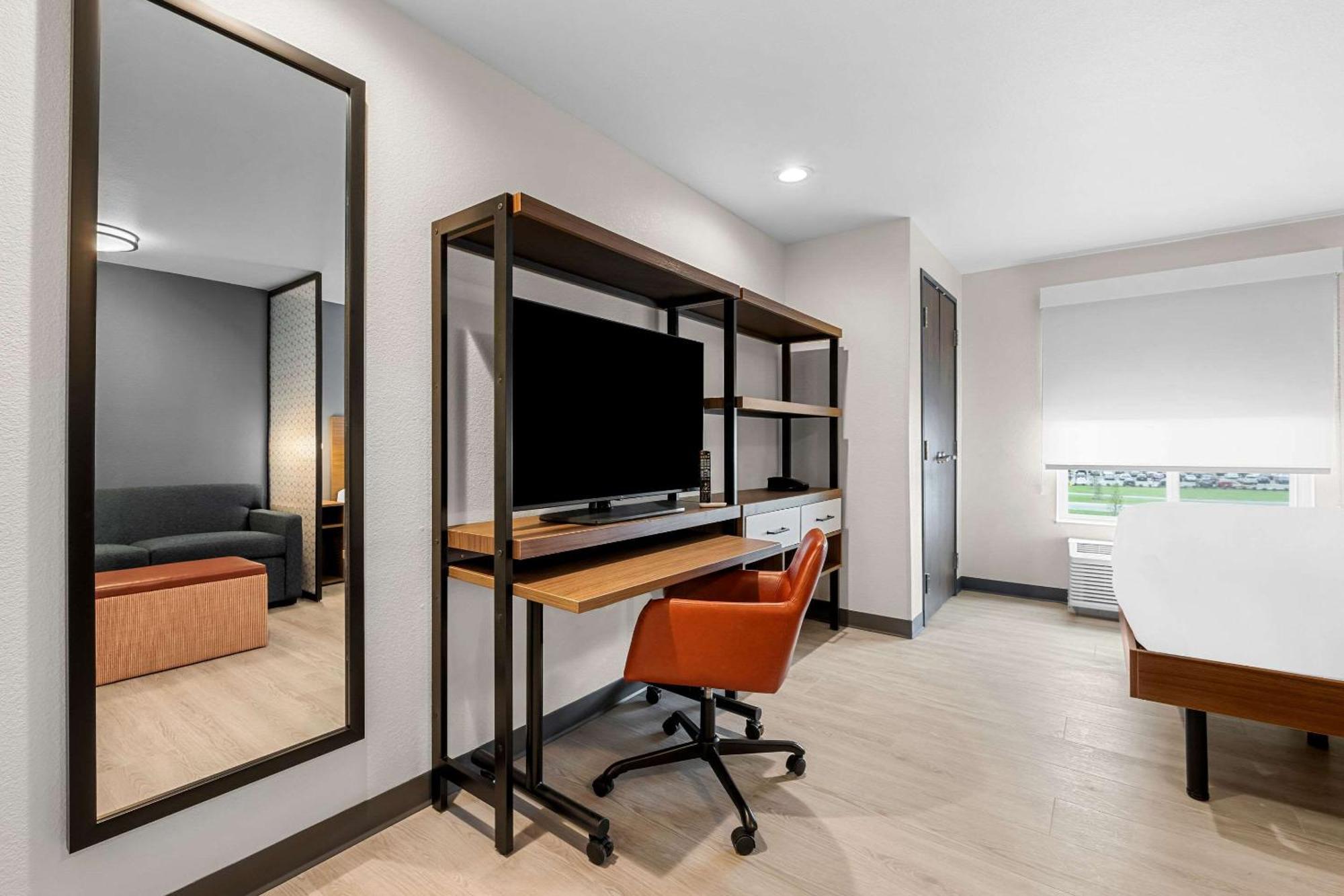 Everhome Suites Fayetteville Near Fort Bragg ภายนอก รูปภาพ